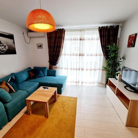 Downtown, Ideal For Longer Stays, Family Friendly Apartment - Nb73A Bucharest Luaran gambar