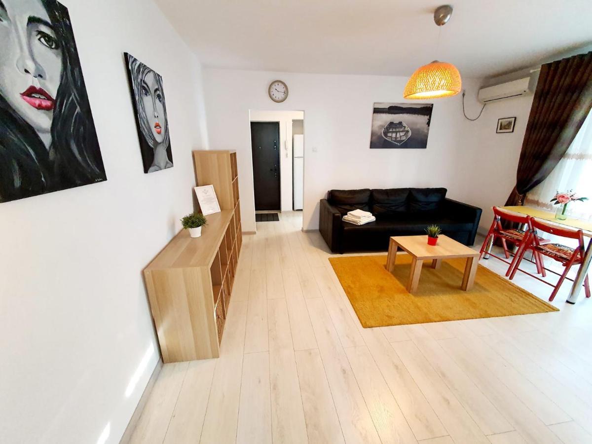 Downtown, Ideal For Longer Stays, Family Friendly Apartment - Nb73A Bucharest Luaran gambar