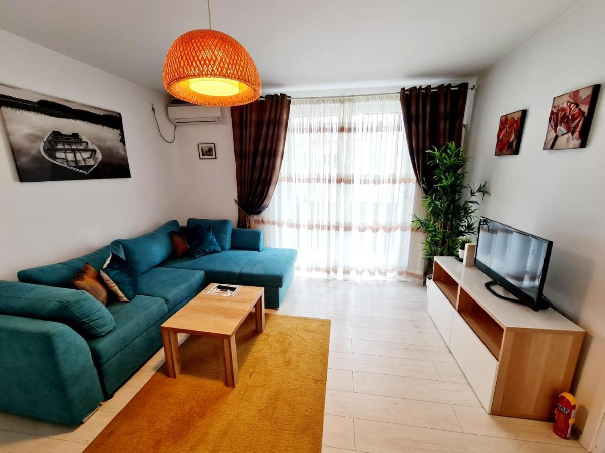 Downtown, Ideal For Longer Stays, Family Friendly Apartment - Nb73A Bucharest Luaran gambar