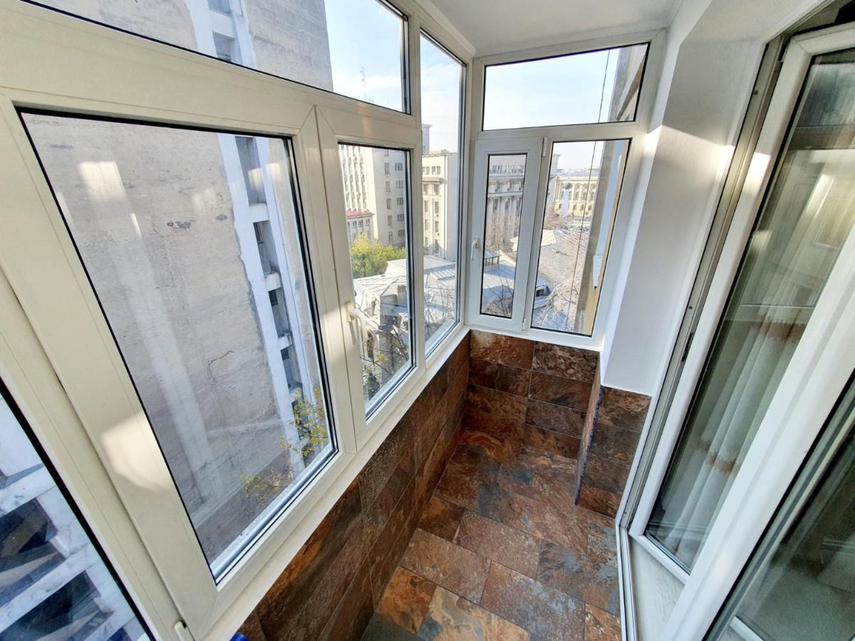 Downtown, Ideal For Longer Stays, Family Friendly Apartment - Nb73A Bucharest Luaran gambar