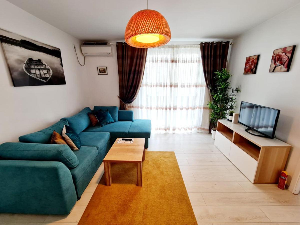 Downtown, Ideal For Longer Stays, Family Friendly Apartment - Nb73A Bucharest Luaran gambar