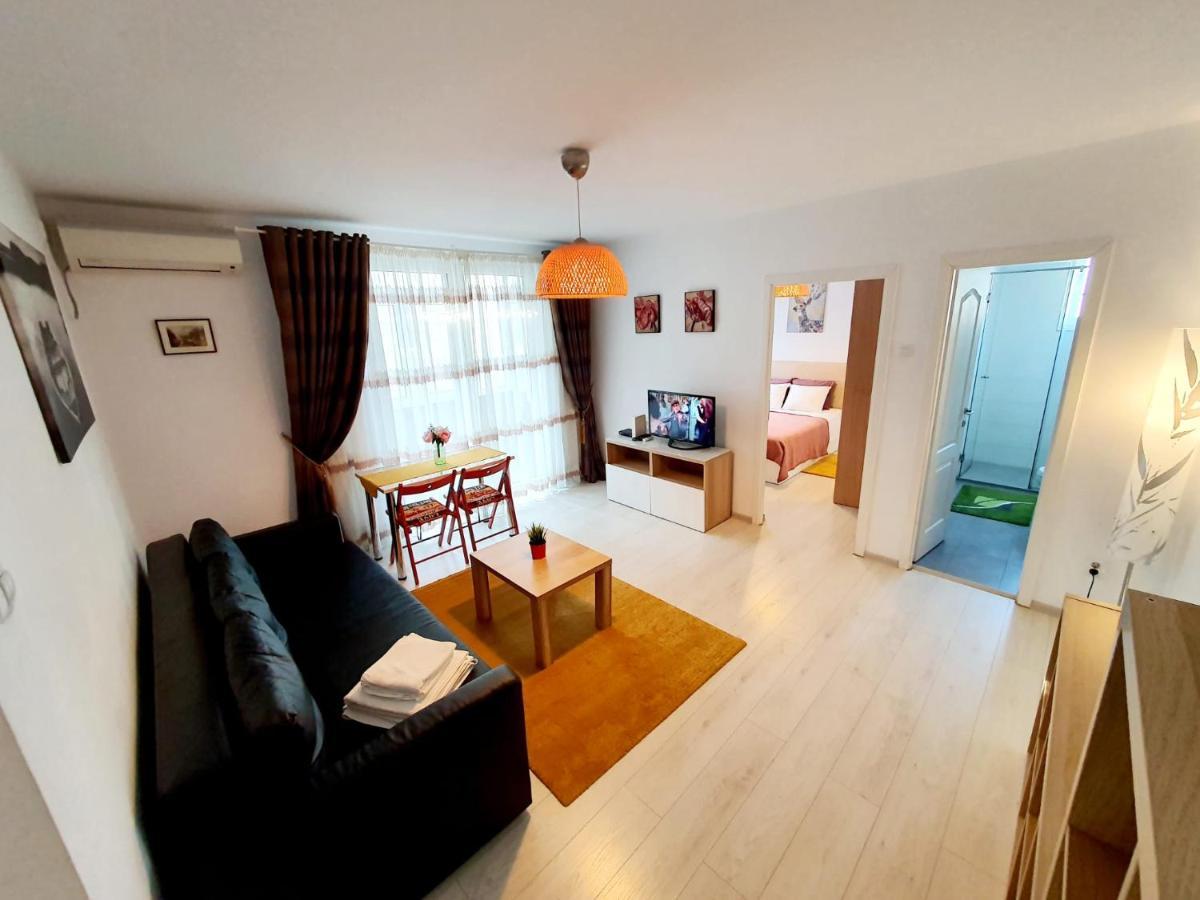 Downtown, Ideal For Longer Stays, Family Friendly Apartment - Nb73A Bucharest Luaran gambar