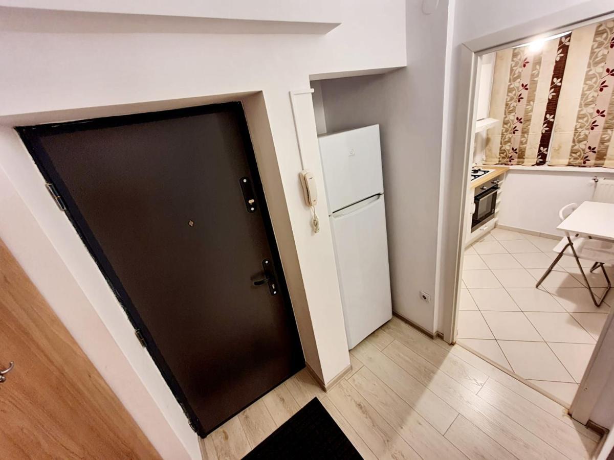 Downtown, Ideal For Longer Stays, Family Friendly Apartment - Nb73A Bucharest Luaran gambar